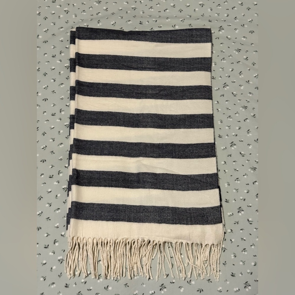 GAP Striped Scarf